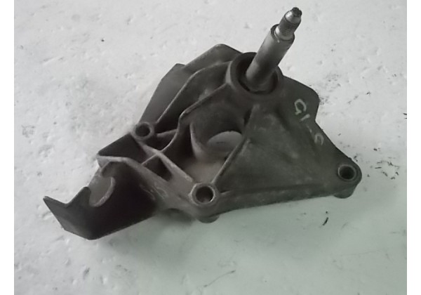кронштейн кпп Рено Шафран 7700841456